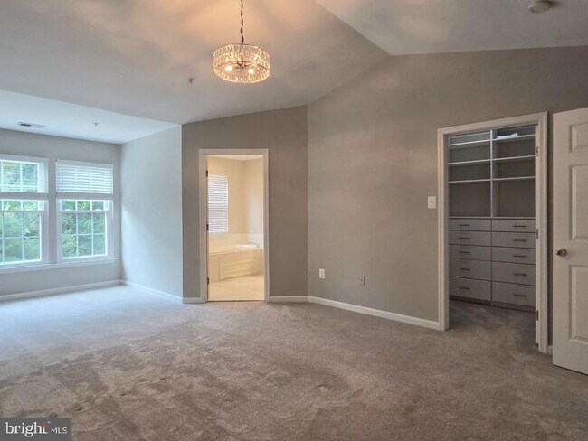 Building Photo - 4613 Ripley Manor Terrace