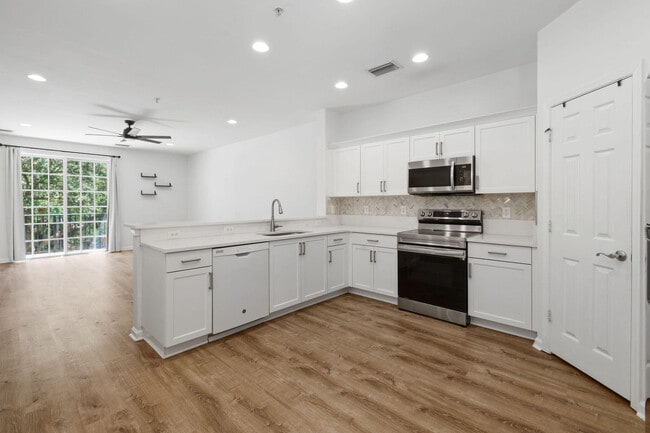 Building Photo - 276 Quarry Knoll Way