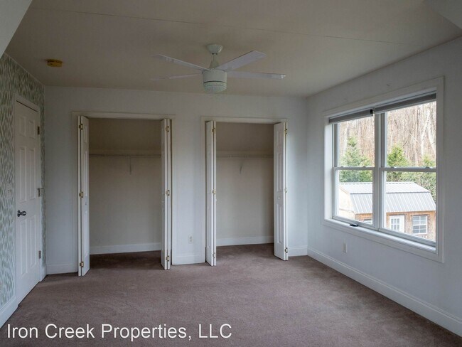 Building Photo - 3 br, 2.5 bath House - 15 Iris Hill Drive