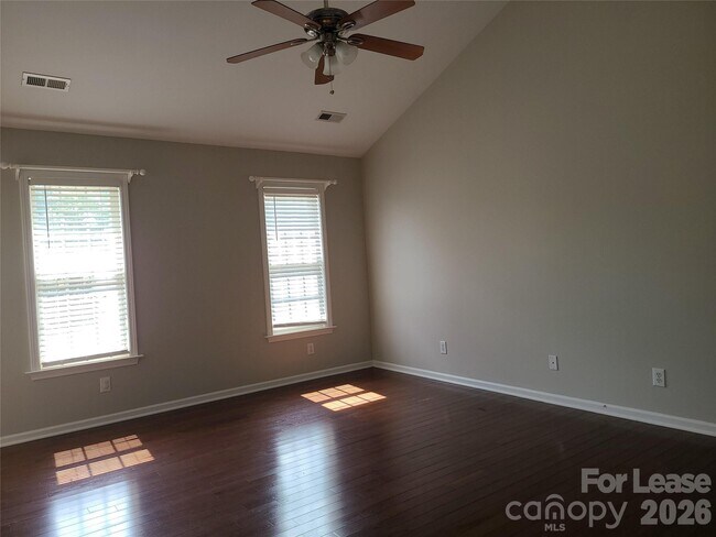 Building Photo - 9509 Mitchell Glen Dr