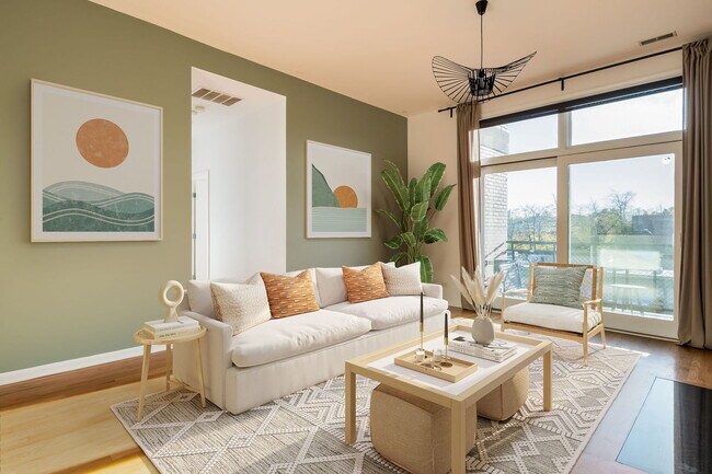 Building Photo - 2089 W Wabansia Ave