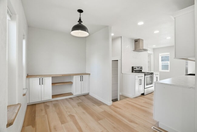 Building Photo - 12707 E Main Ave