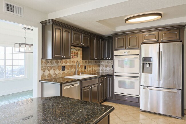 Building Photo - Spacious 4 Bed / 3 Bath Home in Desirable Nebo Hill – La Mesa (3,056 Sq Ft)