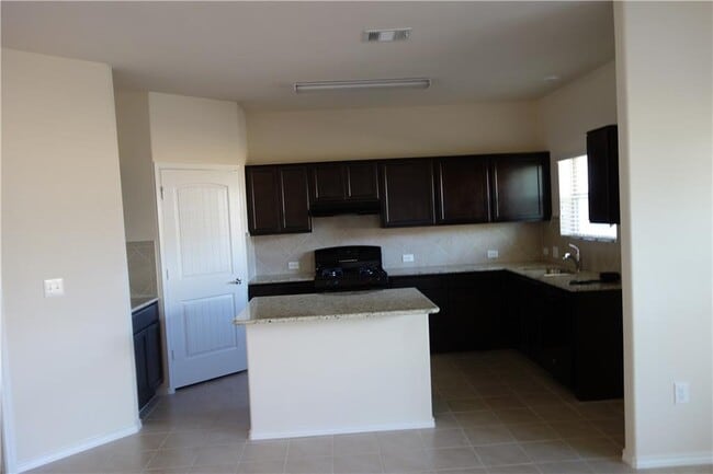 Building Photo - 10201 Gertrudis Lp