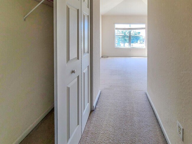 Building Photo - 4148 SW 51st Cir
