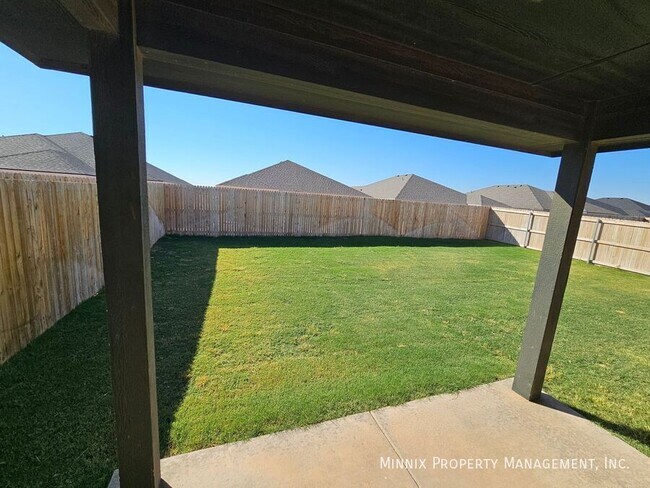 Building Photo - 1320 Bajada St