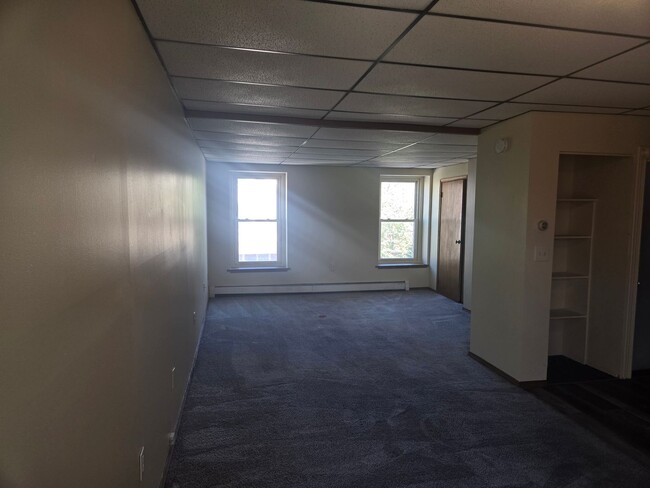 Building Photo - 32 N Jefferson St