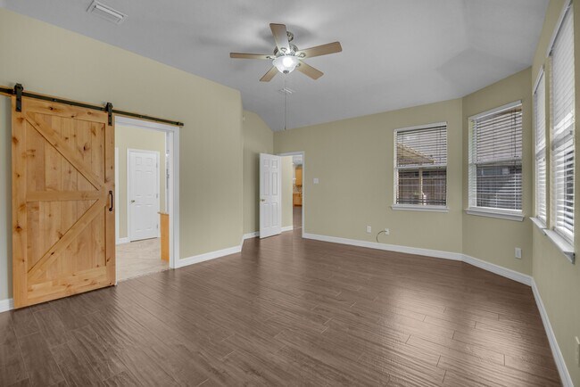 Building Photo - 2919 Silverbit Trail Ln