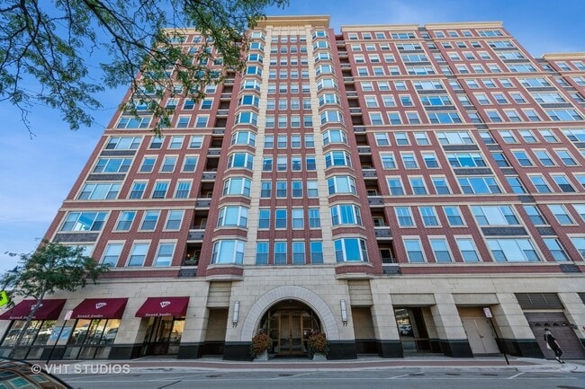 Primary Photo - 77 S Evergreen Ave