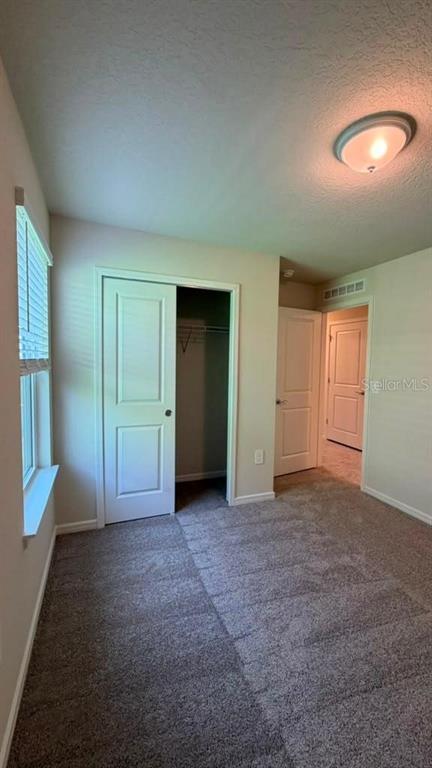 Building Photo - 2122 Southbury Dr