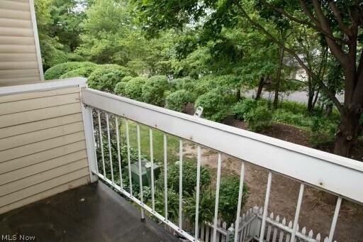 Building Photo - 2959 S Bay Dr