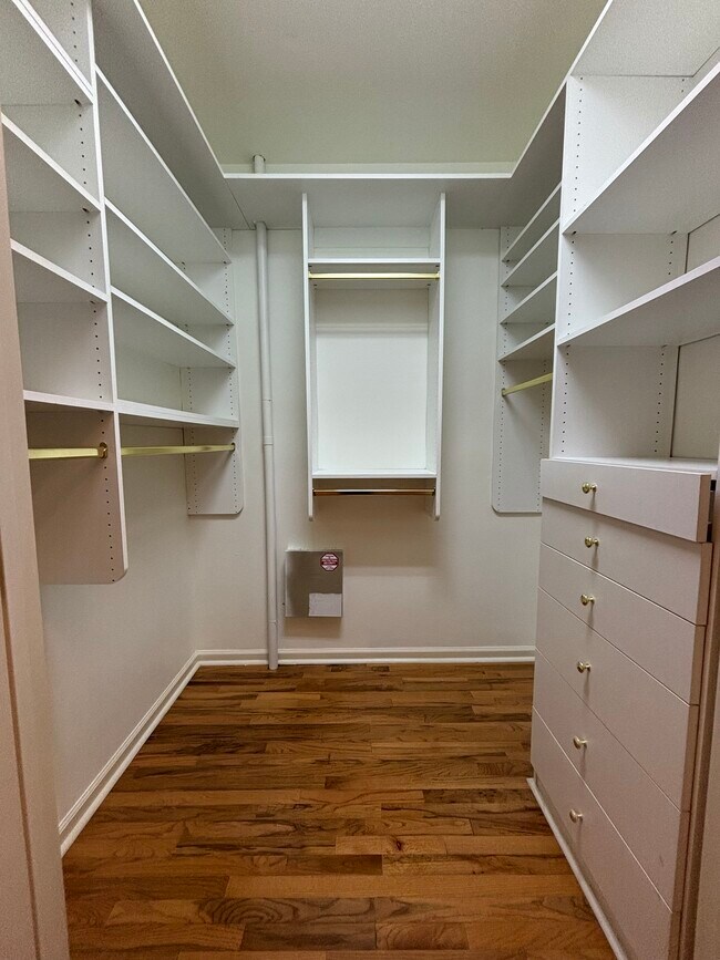 Building Photo - 10615 Honey Brook Cir