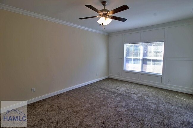 Building Photo - 455 Bluff Rd