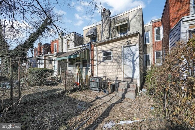 Building Photo - 1078 Morton St