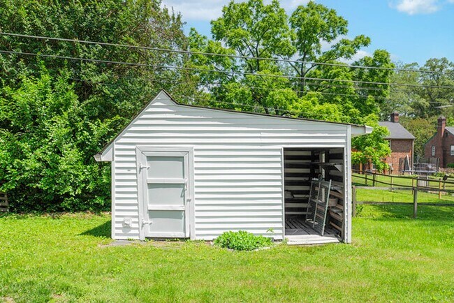 Building Photo - Great Completley renovated Cape Cod for Re...