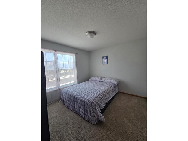 Building Photo - 15842 Frisian Ln