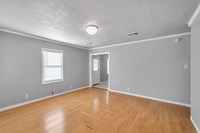 Building Photo - 3519 N Northstar Ave