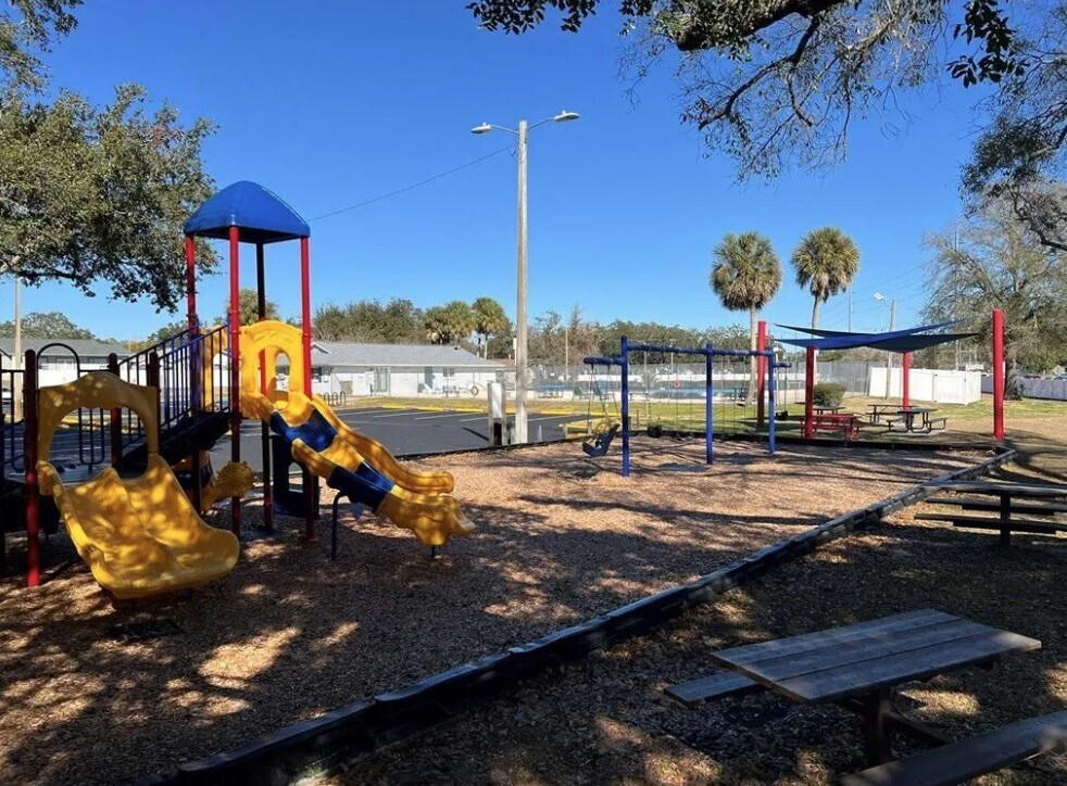 Building Photo - 7508 Leon Ave