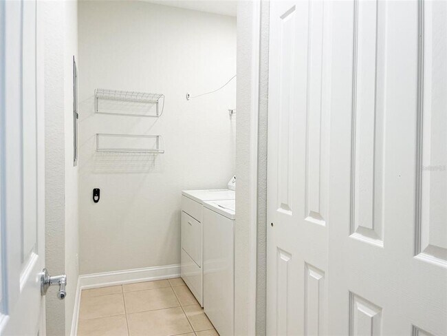 Building Photo - 3368 Robert Trent Jones Dr