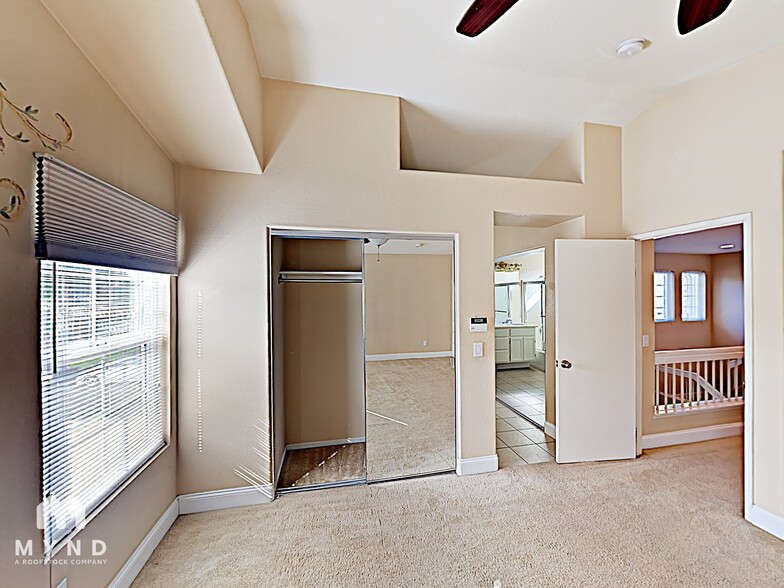 Building Photo - 275 Brookview Ct