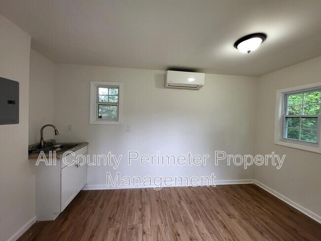 Building Photo - 278 Moreland Way