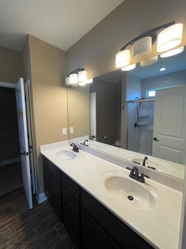Building Photo - 1568 Sweet Clover Pk