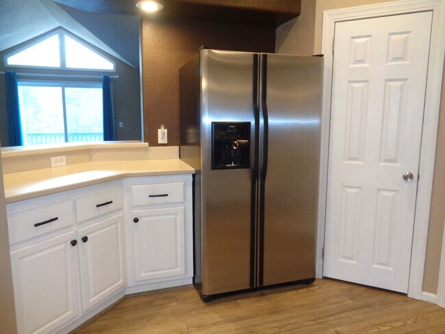 Building Photo - 4511 Gray Fox Heights