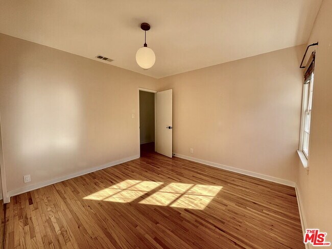 Building Photo - 8011 Stewart Ave