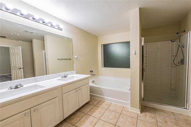 Building Photo - 414 Tarpan Trail