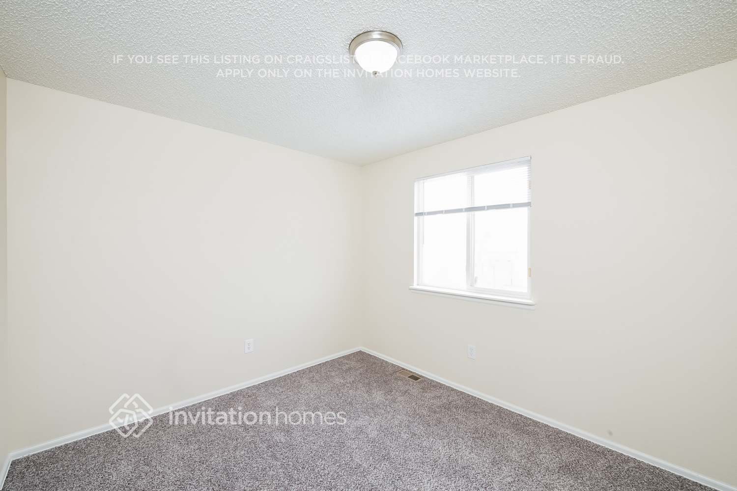 Building Photo - 1310 W 133rd Cir