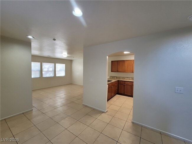 Building Photo - 9157 Desirable Ct