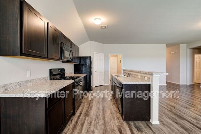 Building Photo - 9440 SW 44th Terrace