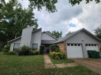 Building Photo - Cute 3/2 House in PG Area