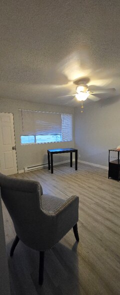 Building Photo - 17865 S Pleasant Vly Rd