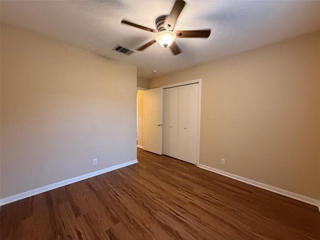 Building Photo - 25 Azalea Dr