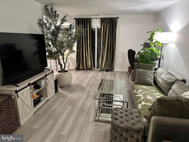 Building Photo - 103 Shannon Rd