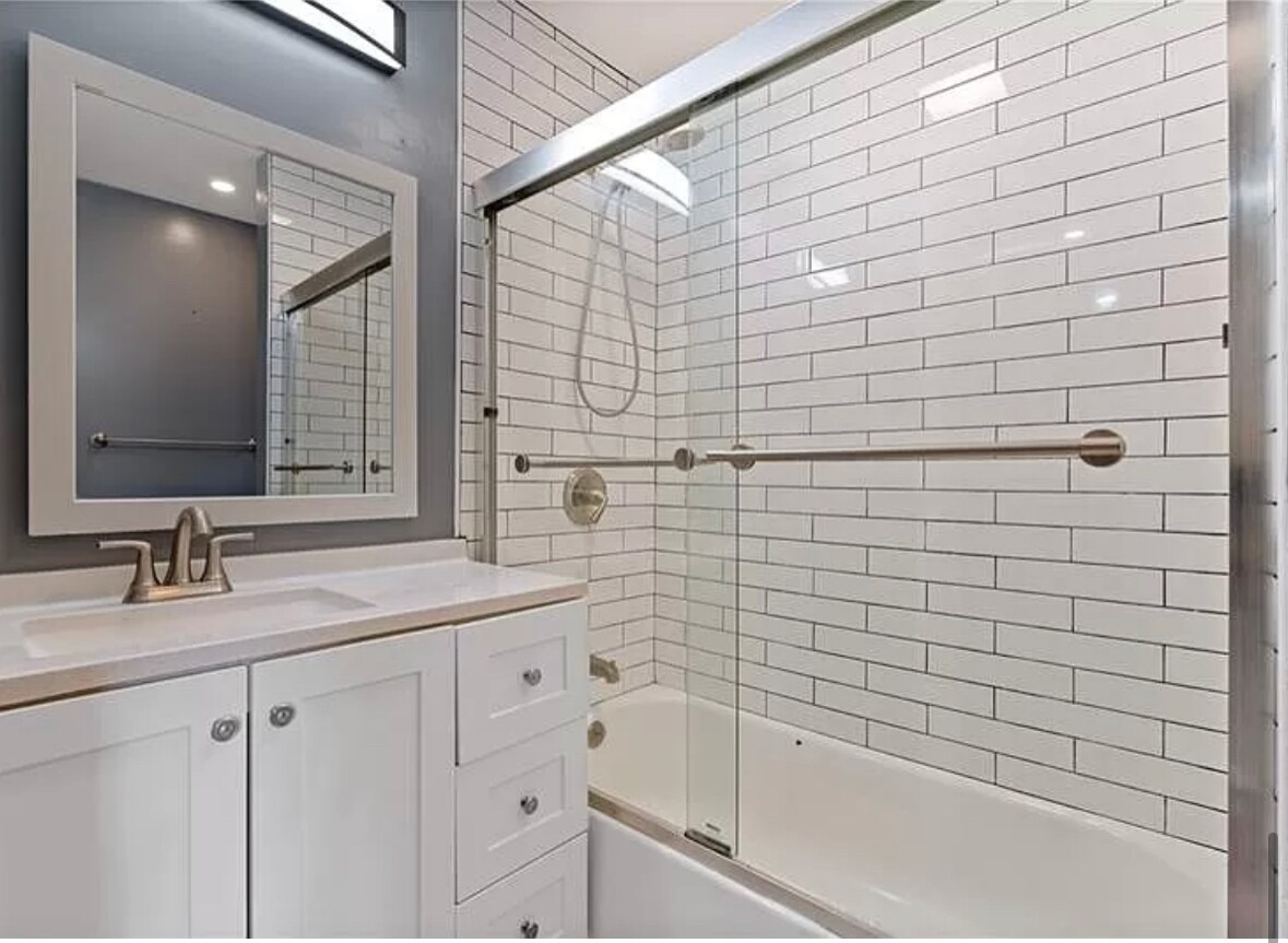 Building Photo - 2031 Chalfant St