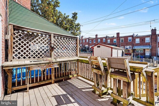 Building Photo - 6835 Eastbrook Ave