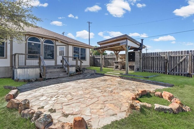 Building Photo - 1318 Settlers Valley Dr