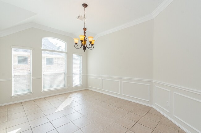 Building Photo - 4319 Dow Way