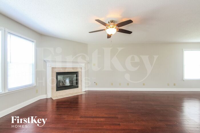 Building Photo - 6632 Sonesta Dr
