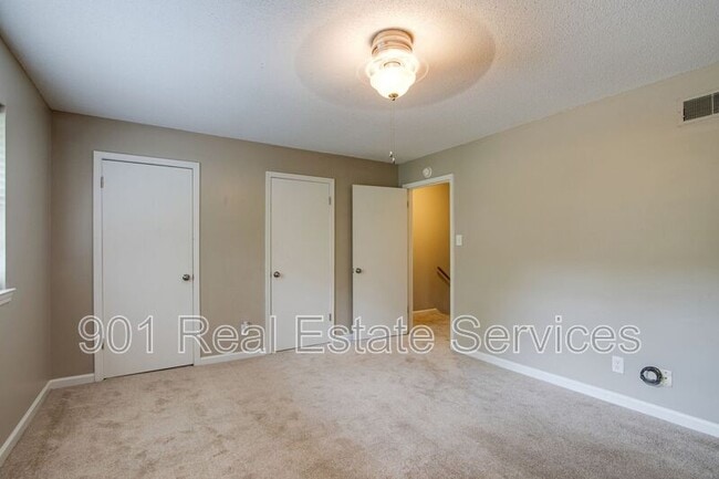 Building Photo - 2104 Harbert Ave