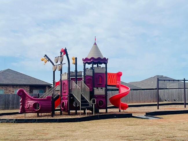 Building Photo - Great home in Mustang Schools