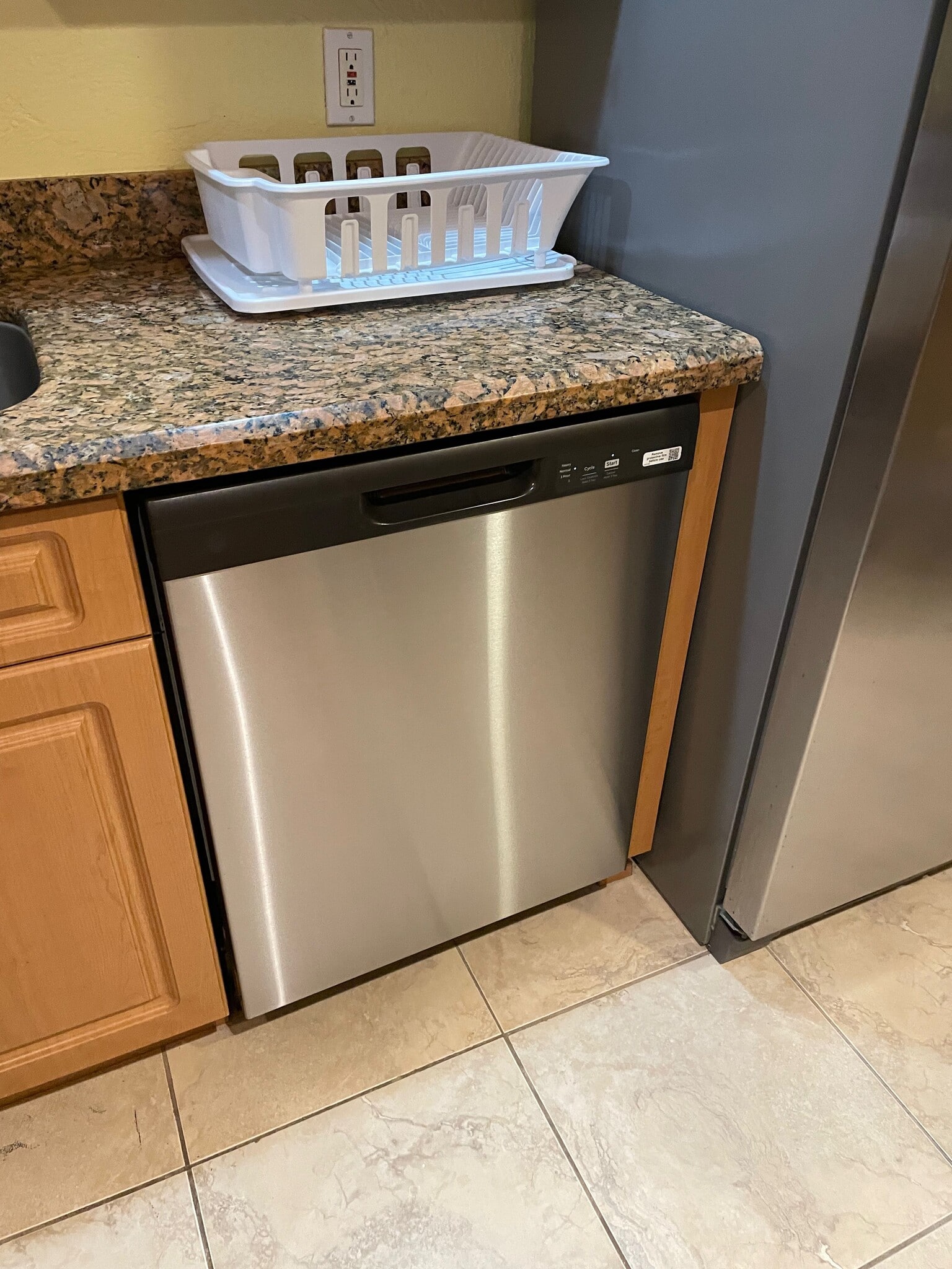 Kitchen - 5005 Collins Ave