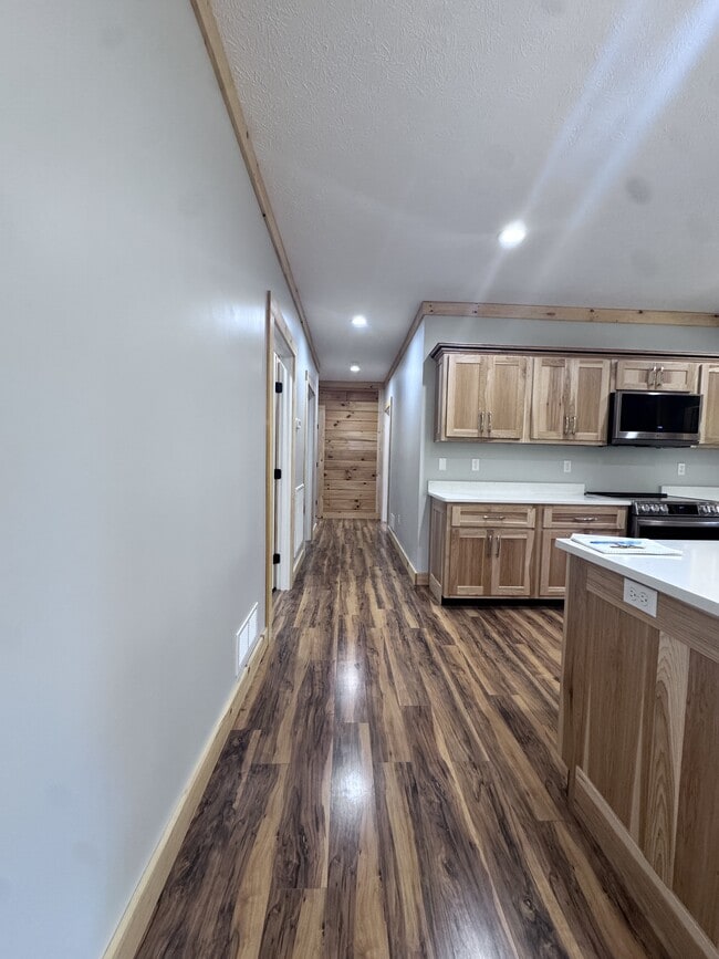 Building Photo - 1339 Hickory Point Dr