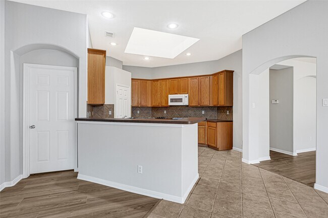 Building Photo - 2311 Falcon Knoll Ln