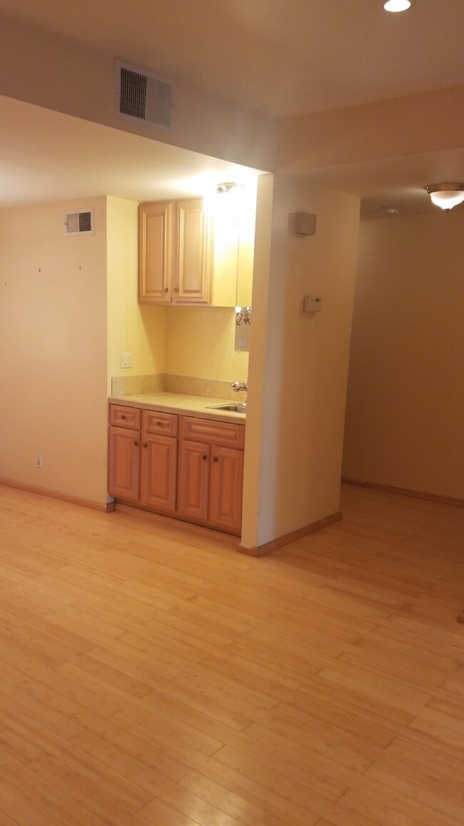 Building Photo - 311 Bora Bora Way