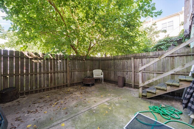 Building Photo - 1705 Arlington St