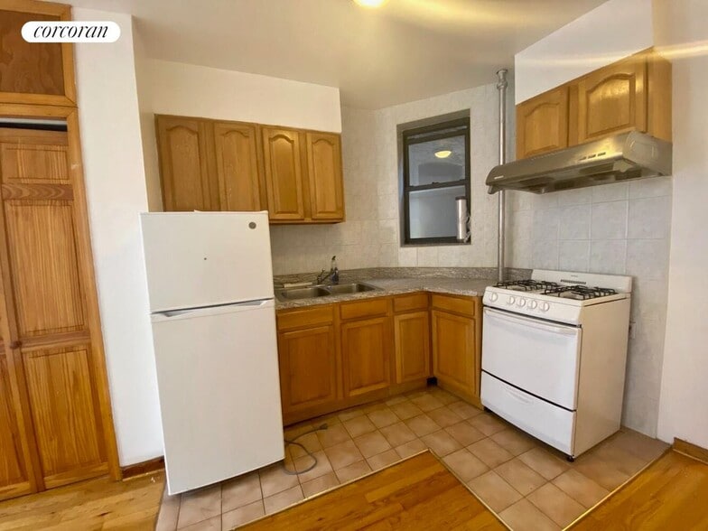 Building Photo - 172 Mulberry St