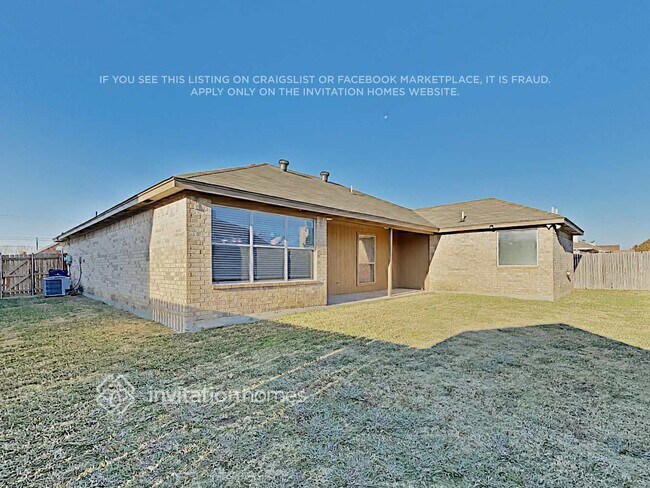 Building Photo - 512 Bretts Way